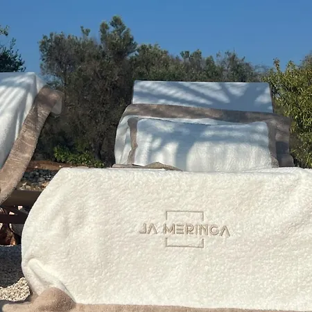 בית נופש Trullo La Meringa, Charming In אוסטוני